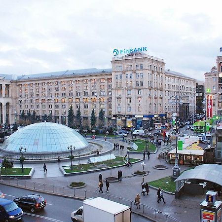 Central Apartments Kyiv Room photo